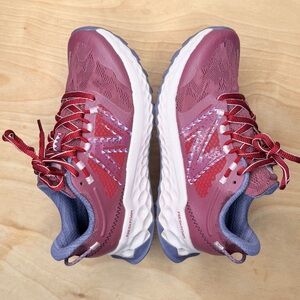 New Balance Women's Fresh Foam Garoé Trail Running Shoe Size 8